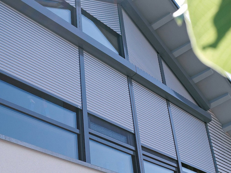 Naphálós alumínium redőny