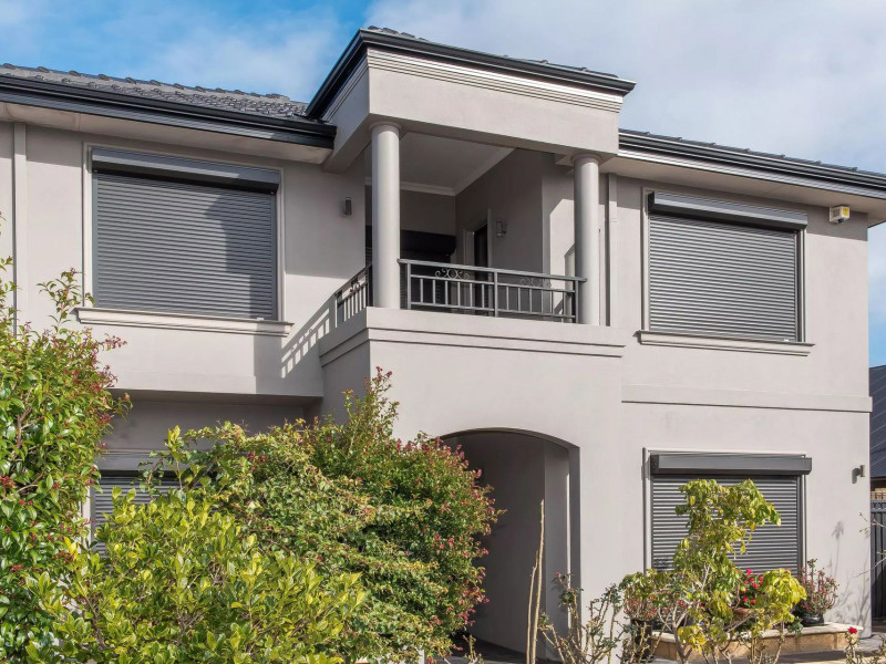 Távirányítós alumínium redőny