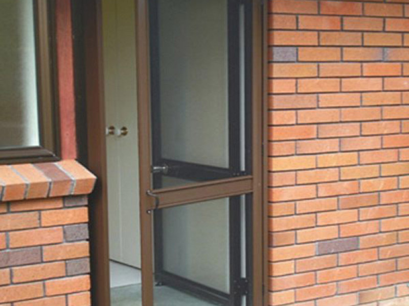 Nyíló szúnyogháló ajtó