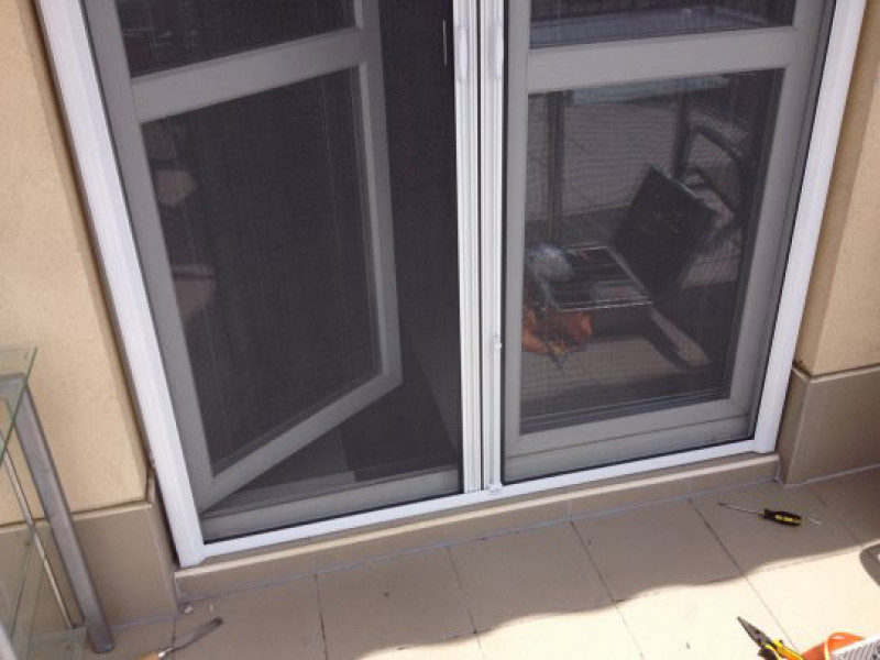 Rolós szúnyogháló ajtó Rolós szúnyogháló ajtó